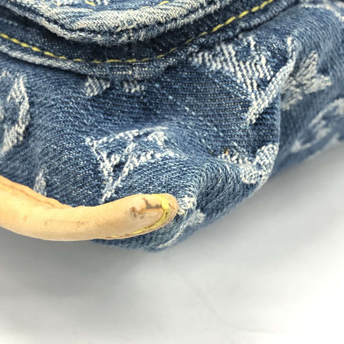 LV DENIM FLAT SHOPPER BAG M05018 丹寧琴譜包